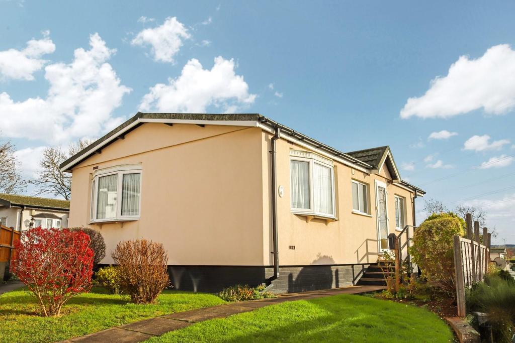 Mill Farm Park, Bulkington, Bedworth 2 bed park home £110,000