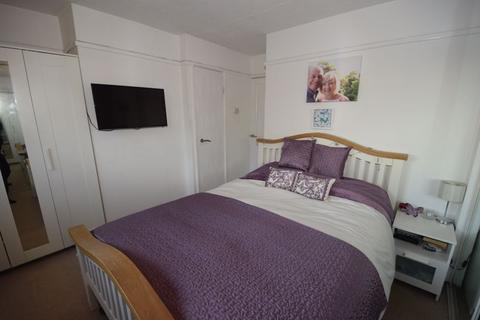 11 Bush Close, Toddington, Dunstable, LU5 6EF