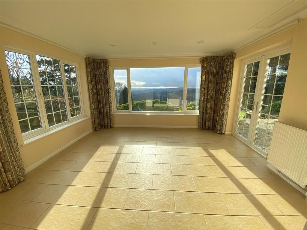 Dining Room/Sun Room