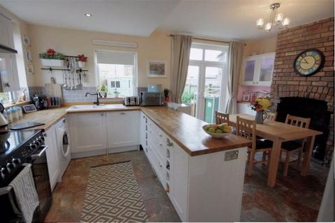 46 Willow Road, St Helens, WA10 4AJ