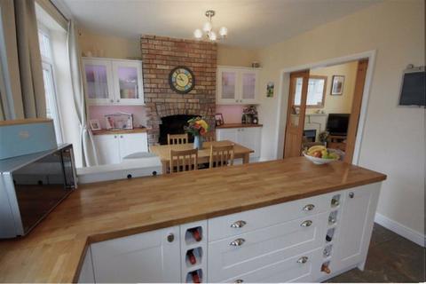 46 Willow Road, St Helens, WA10 4AJ