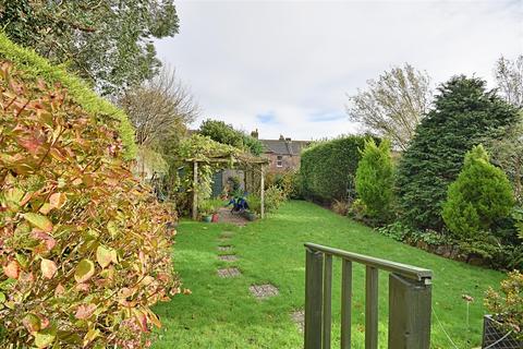40 Manor Road, Bexhill-on-sea, TN40 1SN