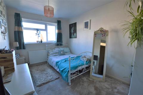 16 Westfields Close, Bromyard, HR7 4EW
