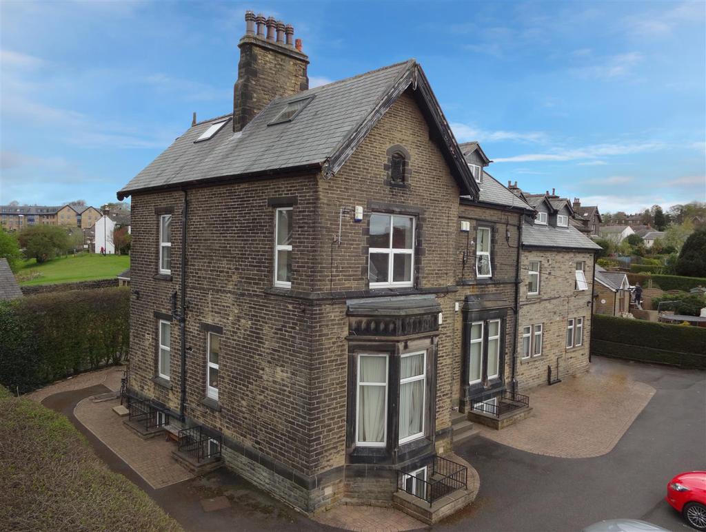 Henshaw Lane, Yeadon 1 bed apartment £525 pcm (£121 pw)