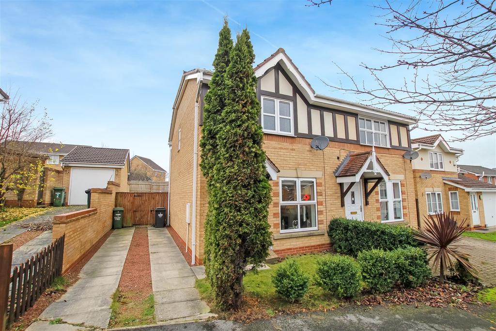 Francis Drive, Brough With St. Giles, Catterick Garrison 3 bed semi