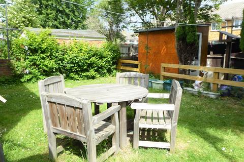 45 Guernsey Close, Hounslow, TW5 0PH
