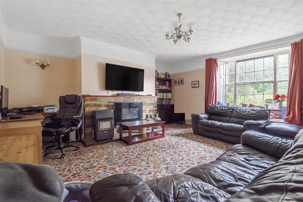 Farmhouse Sitting Room