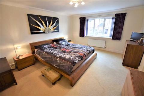 21 Lower Drive, Besford, Worcester, WR8 9AH