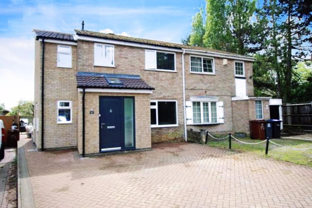 Sansom Court, The Arbours, Northampton 4 bed semidetached house £299,995