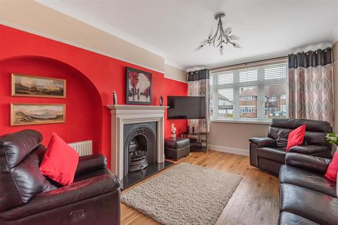 3 Stoneleigh Crescent, Stoneleigh, Epsom, KT19 0RT