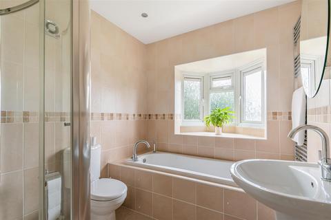 3 Stoneleigh Crescent, Stoneleigh, Epsom, KT19 0RT