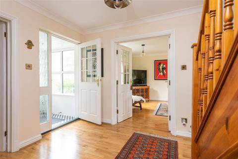 19 The Wilderness, East Molesey, KT8 0JT
