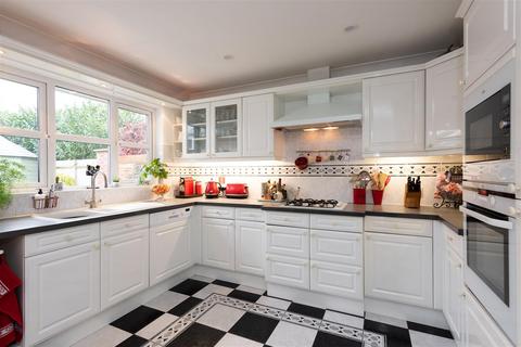 19 The Wilderness, East Molesey, KT8 0JT