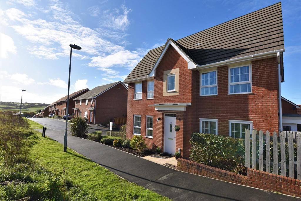 Saxon Close, Newport 3 bed semidetached house £250,000