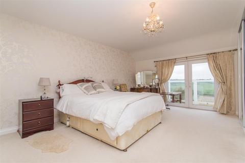 1 Higher Ley, Nymet Rowland, Crediton, EX17 6AJ