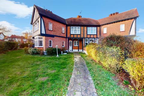 2 Campden Crescent, Wembley, HA0 3JQ