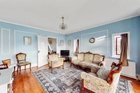 2 Campden Crescent, Wembley, HA0 3JQ