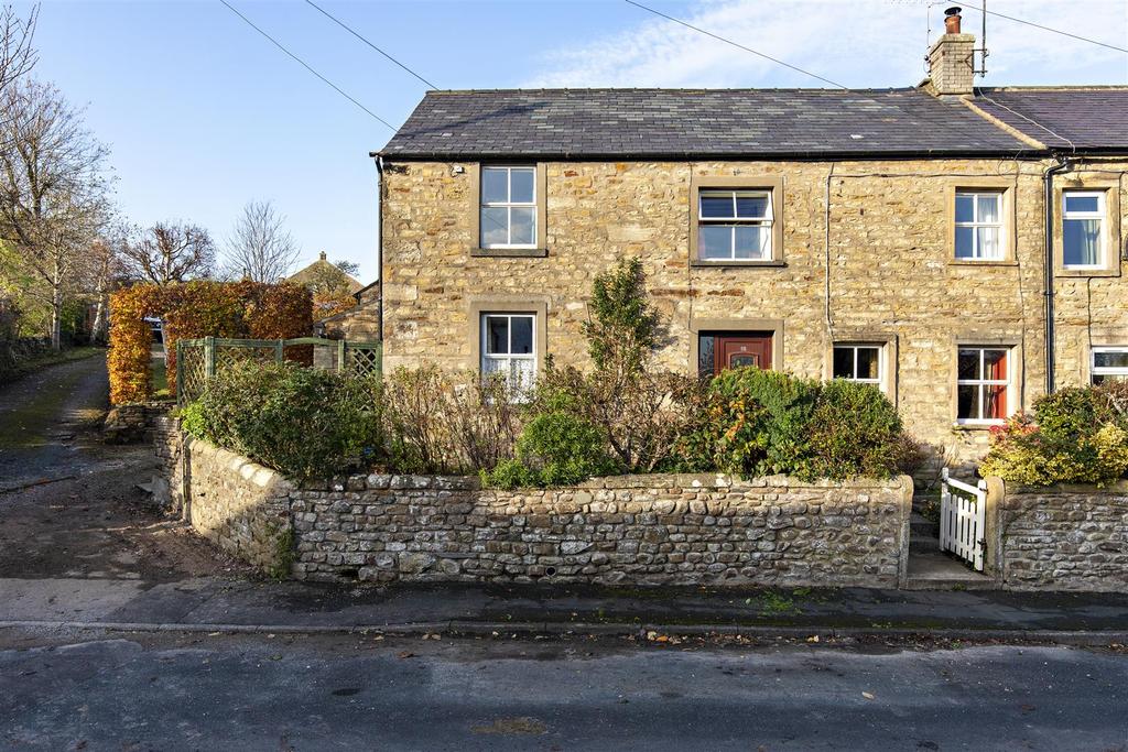 18 Low Street, Burton In Lonsdale 4 bed end of terrace house £350,000