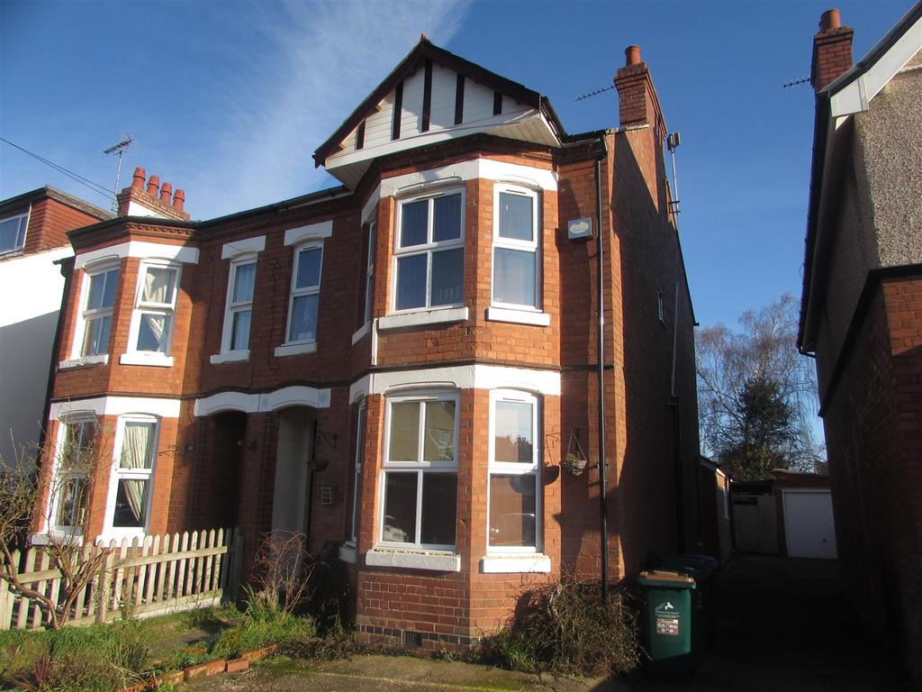 Shaftesbury Road, Coventry 6 bed semidetached house £2,340 pcm (£540 pw)