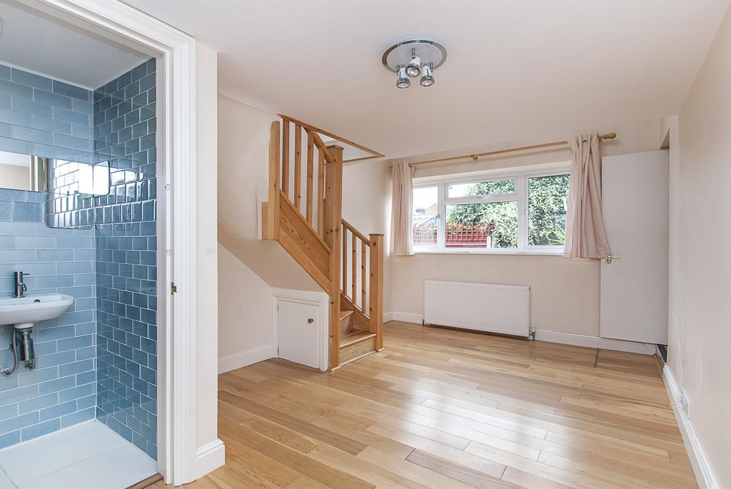Richmond Road, SW20 4 bed house £2,750 pcm (£635 pw)