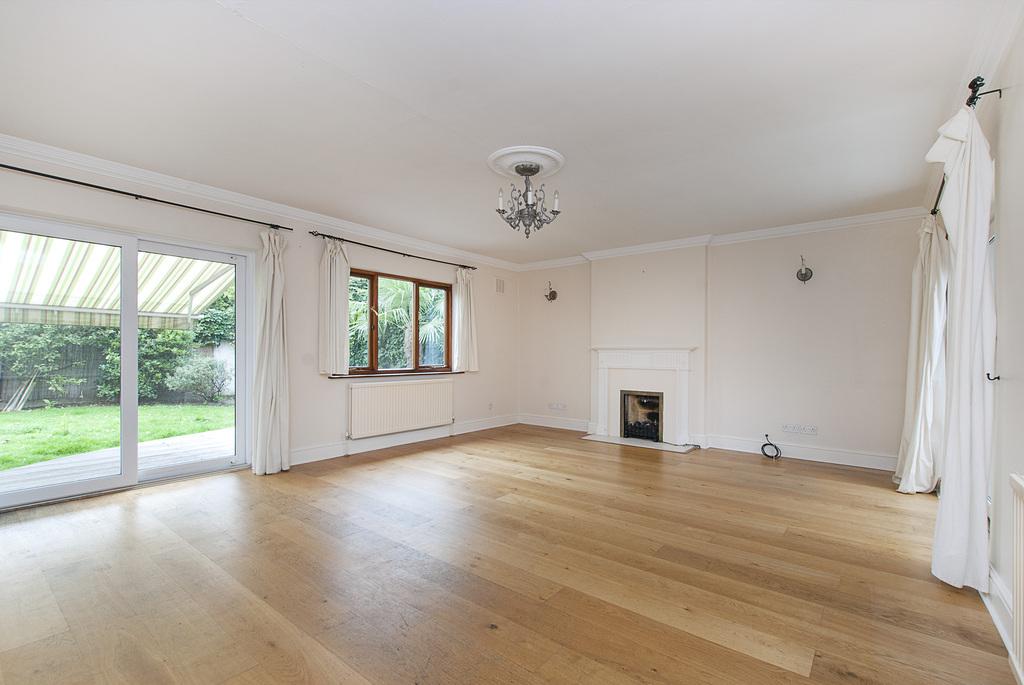 Richmond Road, SW20 4 bed house £2,750 pcm (£635 pw)