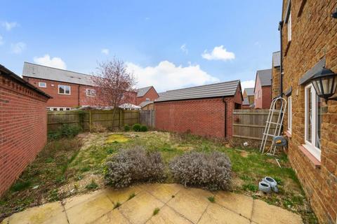 4 bedroom detached house to rent, Banbury,  Oxfordshire,  OX16