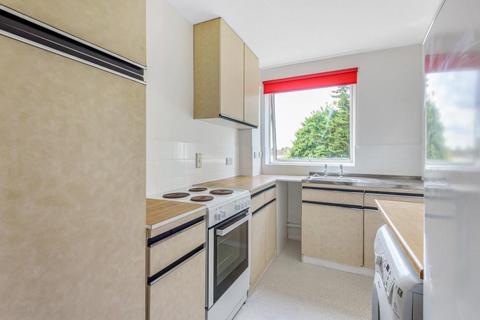 1 bedroom apartment to rent, Staines Road West,  Sunbury-on-thames,  TW16