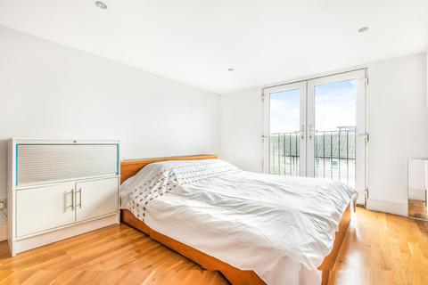 32 Hardman Road, Kingston Upon Thames, KT2 6RH