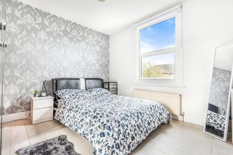 32 Hardman Road, Kingston Upon Thames, KT2 6RH