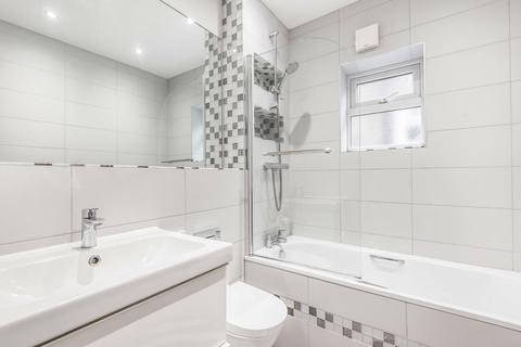 32 Hardman Road, Kingston Upon Thames, KT2 6RH