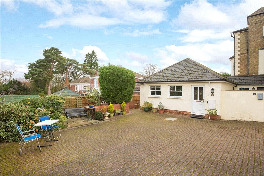 Woodlands, Aspley Hill, Woburn Sands, Buckinghamshire, MK17 2 bed