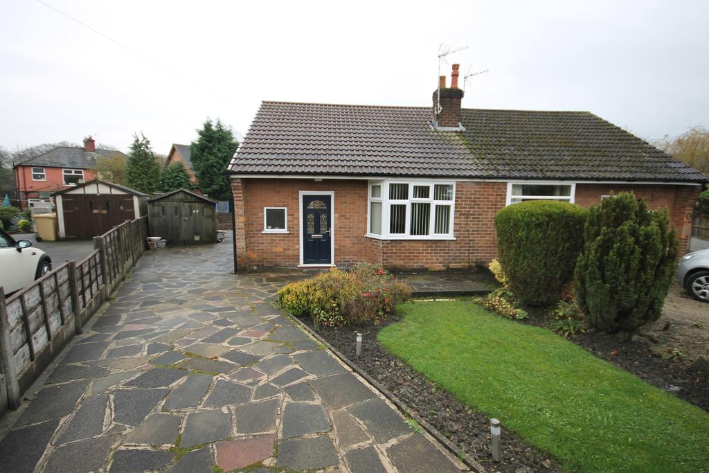Birtenshaw Crescent, Bromley Cross, Bolton, Lancs, BL7 2 bed semi