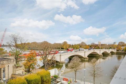 2 bedroom flat to rent, Putney Wharf Tower, Brewhouse Lane