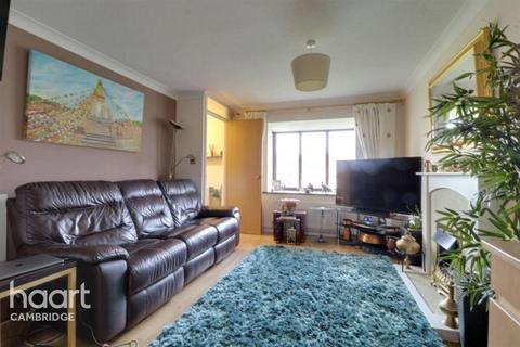 3 bedroom semi-detached house to rent, Whitgift Road, Cambridge