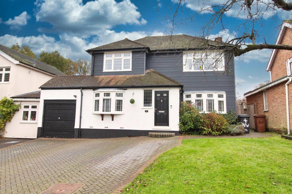 Hartswood Road, Warley, Brentwood, Essex, CM14 4 bed detached house £