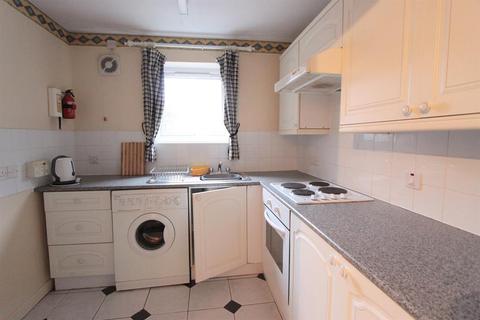 20 Broomspring Close, Sheffield, S3 7XA