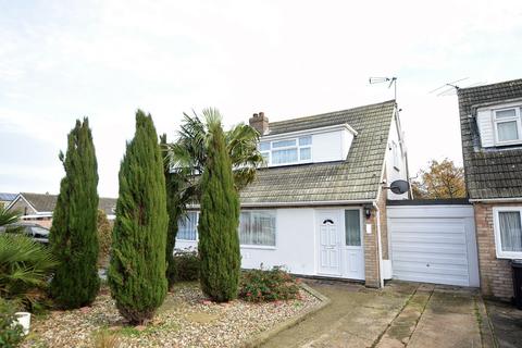 5 Ash Close, Clacton-on-sea, CO15 2DE