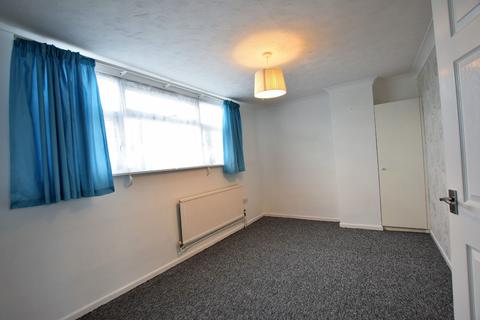 5 Ash Close, Clacton-on-sea, CO15 2DE