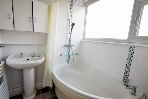 5 Ash Close, Clacton-on-sea, CO15 2DE