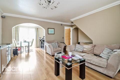 50 Godwin Road, Stratton, Swindon, SN3 4XN