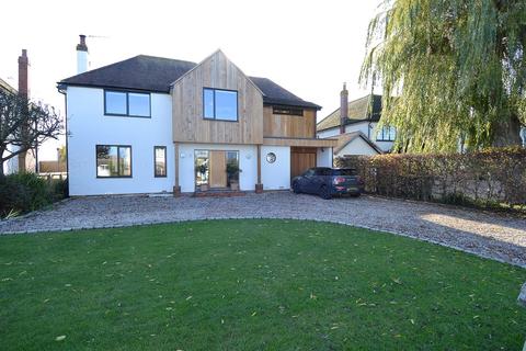 8 Longtye Drive, Chestfield, Whitstable, CT5 3NG