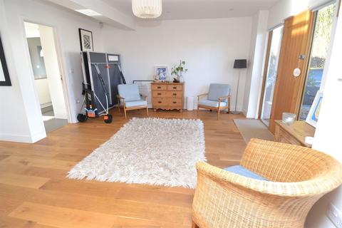8 Longtye Drive, Chestfield, Whitstable, CT5 3NG