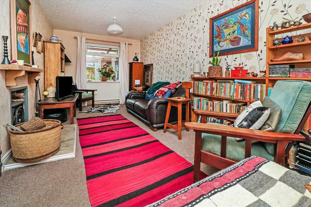 Laughton Way North, Lincoln, Lincoln 2 bed semidetached house £140,000