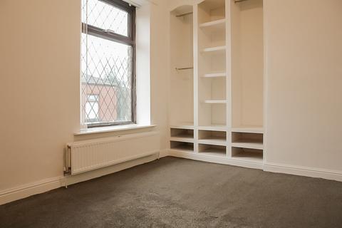 7 Warrington Street, Lees, Oldham, OL4 5AE