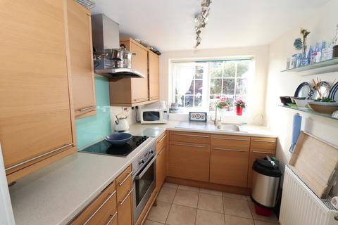 11 Fieldgate Lane, Kenilworth, CV8 1BT