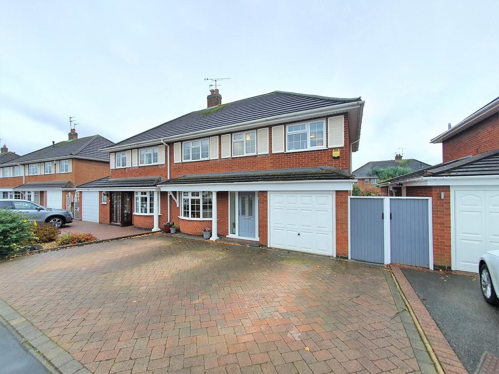 Milby Drive, St Nicolas Park, Nuneaton 4 bed semidetached house £328,000