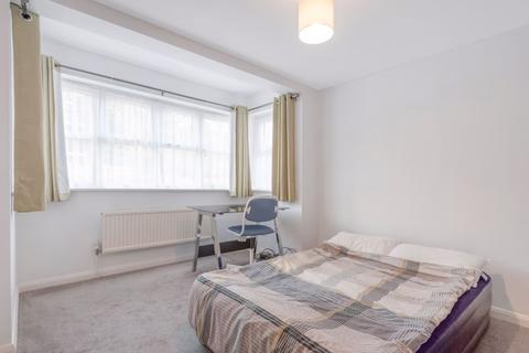 11 Balmoral Gardens, Bexley, DA5 1HR