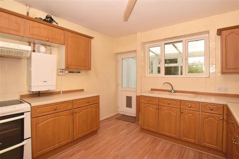 8 Cliffsend Road, Cliffsend, Ramsgate, CT12 5JD
