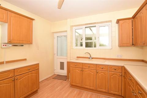 8 Cliffsend Road, Cliffsend, Ramsgate, CT12 5JD