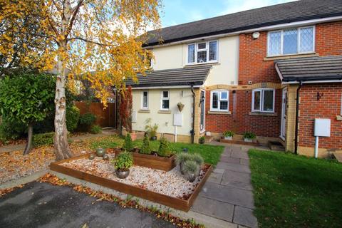 15 Gwynne Road, Caterham, CR3 5FH